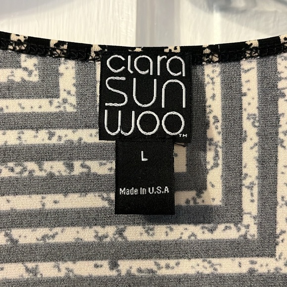 Clara Sunwoo top - new with no tags - Picture 2 of 3